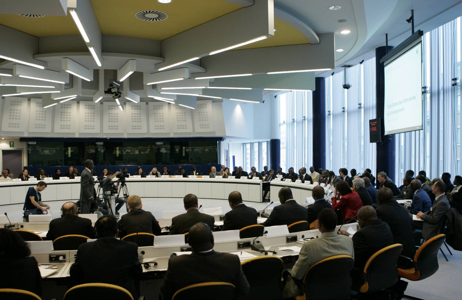 Photo of representatives at the Central African Republic Development Partners Round Table